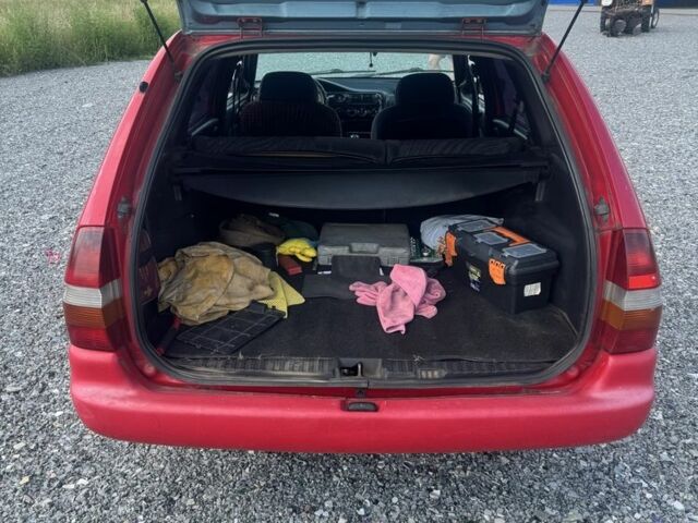 Червоний Форд Ескорт, об'ємом двигуна 1.6 л та пробігом 343 тис. км за 1500 $, фото 3 на Automoto.ua