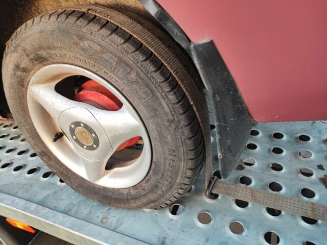 Червоний Форд Ескорт, об'ємом двигуна 0 л та пробігом 200 тис. км за 399 $, фото 7 на Automoto.ua