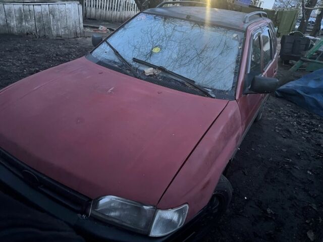 Красный Форд Эскорт, объемом двигателя 1.6 л и пробегом 400 тыс. км за 600 $, фото 2 на Automoto.ua