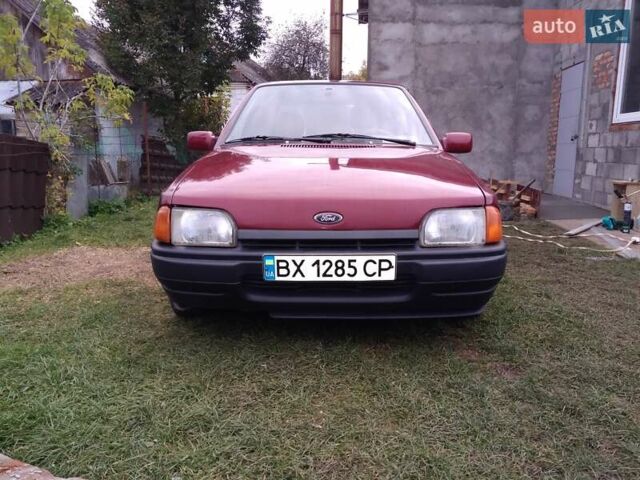 Червоний Форд Ескорт, об'ємом двигуна 1.39 л та пробігом 93 тис. км за 1325 $, фото 28 на Automoto.ua