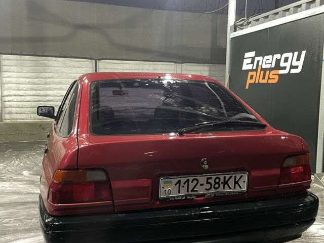 Червоний Форд Ескорт, об'ємом двигуна 1.4 л та пробігом 2 тис. км за 700 $, фото 1 на Automoto.ua