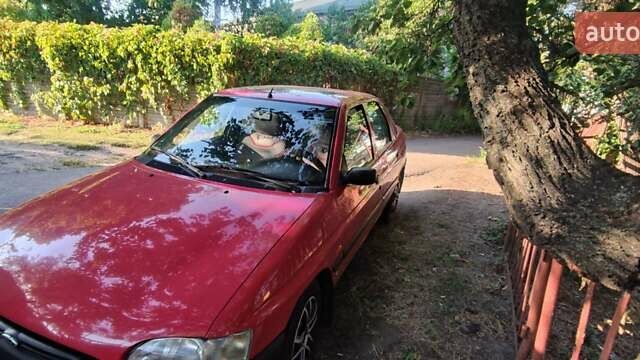 Червоний Форд Ескорт, об'ємом двигуна 1.3 л та пробігом 247 тис. км за 1800 $, фото 1 на Automoto.ua