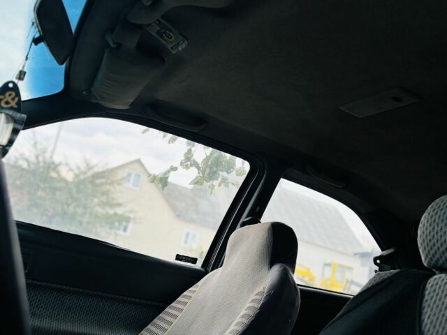 Красный Форд Эскорт, объемом двигателя 1.8 л и пробегом 111 тыс. км за 600 $, фото 7 на Automoto.ua