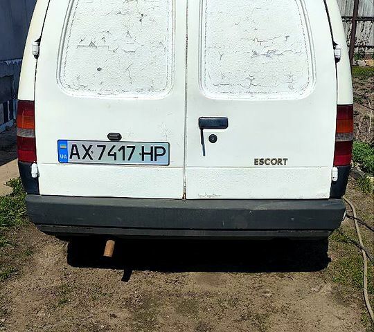 Форд Эскорт, объемом двигателя 1.4 л и пробегом 0 тыс. км за 1700 $, фото 3 на Automoto.ua