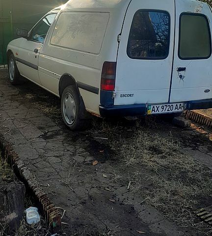 Форд Эскорт, объемом двигателя 1.8 л и пробегом 0 тыс. км за 750 $, фото 1 на Automoto.ua