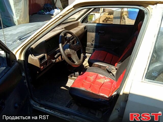 Форд Эскорт, объемом двигателя 1.4 л и пробегом 100 тыс. км за 350 $, фото 5 на Automoto.ua