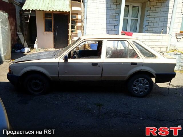 Форд Эскорт, объемом двигателя 1.4 л и пробегом 100 тыс. км за 350 $, фото 1 на Automoto.ua