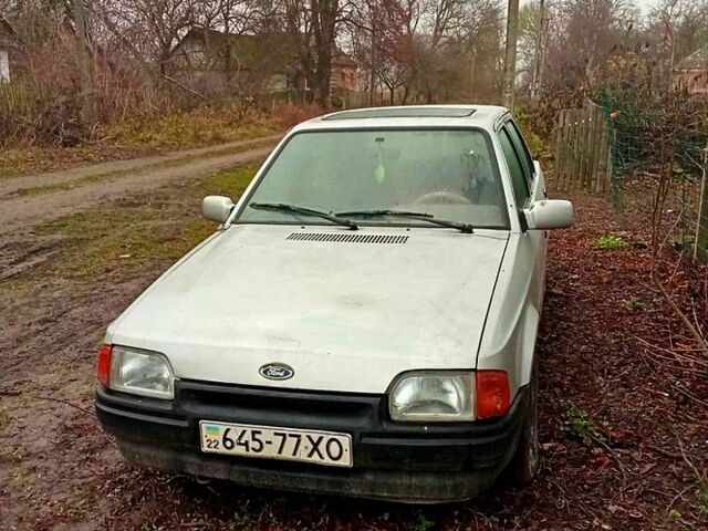 Форд Ескорт, об'ємом двигуна 1.4 л та пробігом 250 тис. км за 450 $, фото 2 на Automoto.ua