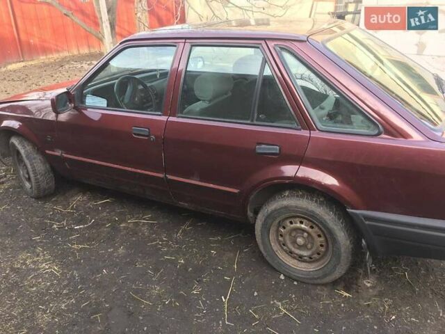 Форд Эскорт, объемом двигателя 1.4 л и пробегом 150 тыс. км за 958 $, фото 6 на Automoto.ua
