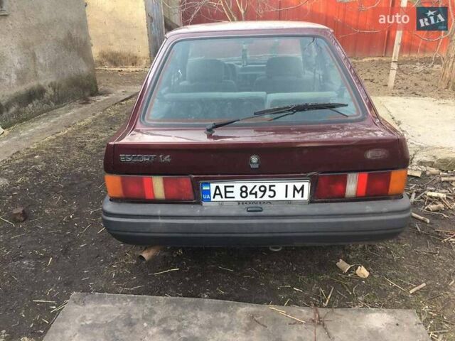Форд Эскорт, объемом двигателя 1.4 л и пробегом 150 тыс. км за 958 $, фото 5 на Automoto.ua