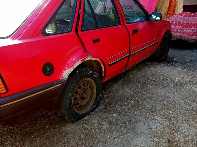 Форд Эскорт, объемом двигателя 1.4 л и пробегом 234 тыс. км за 750 $, фото 12 на Automoto.ua