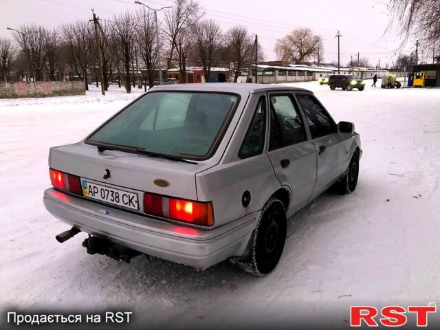 Форд Ескорт, об'ємом двигуна 1.4 л та пробігом 400 тис. км за 1100 $, фото 1 на Automoto.ua