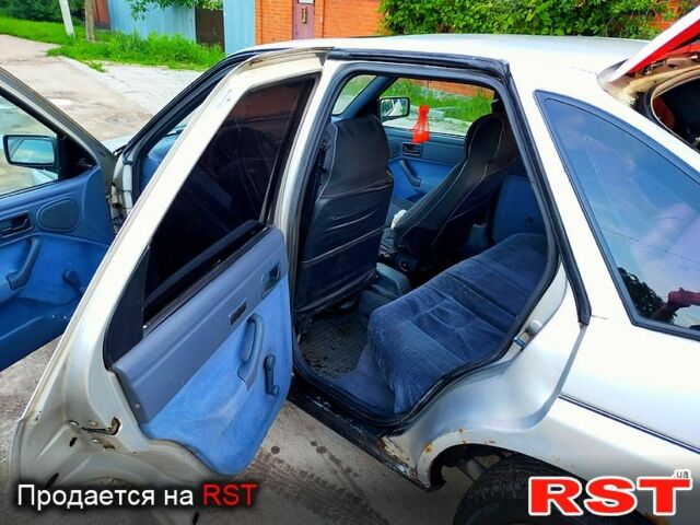 Форд Эскорт, объемом двигателя 1.6 л и пробегом 1 тыс. км за 500 $, фото 8 на Automoto.ua