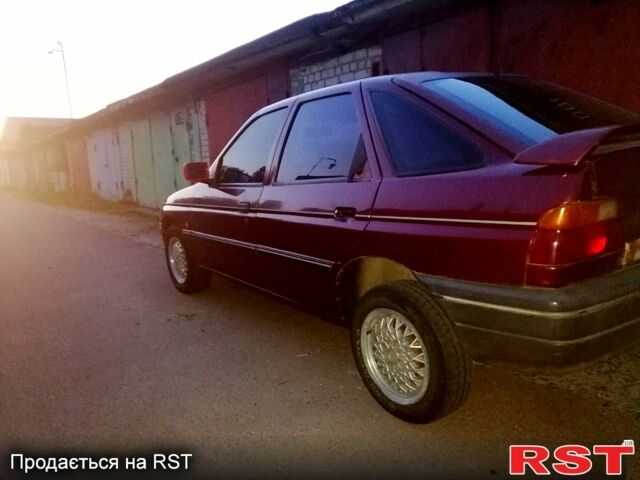 Форд Ескорт, об'ємом двигуна 1.6 л та пробігом 230 тис. км за 800 $, фото 2 на Automoto.ua