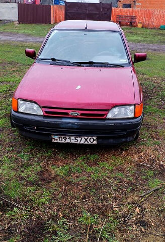 Форд Эскорт, объемом двигателя 1.8 л и пробегом 0 тыс. км за 800 $, фото 2 на Automoto.ua