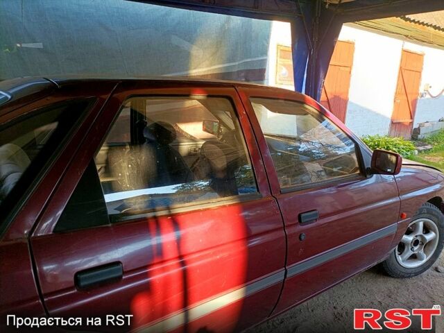 Форд Эскорт, объемом двигателя 1.8 л и пробегом 120 тыс. км за 360 $, фото 1 на Automoto.ua