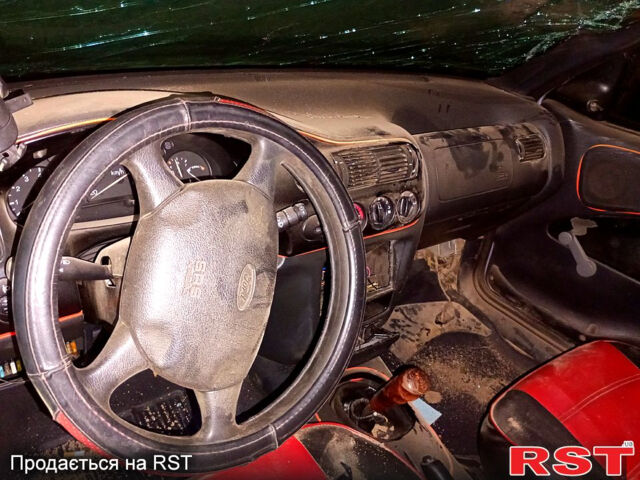 Форд Эскорт, объемом двигателя 1.6 л и пробегом 0 тыс. км за 700 $, фото 3 на Automoto.ua