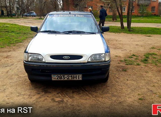 Форд Эскорт, объемом двигателя 1.3 л и пробегом 1 тыс. км за 1200 $, фото 1 на Automoto.ua