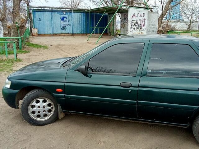 Форд Эскорт, объемом двигателя 13 л и пробегом 0 тыс. км за 1300 $, фото 1 на Automoto.ua