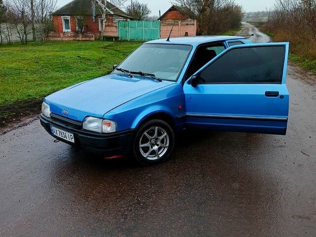 Форд Эскорт, объемом двигателя 1.4 л и пробегом 170 тыс. км за 830 $, фото 11 на Automoto.ua