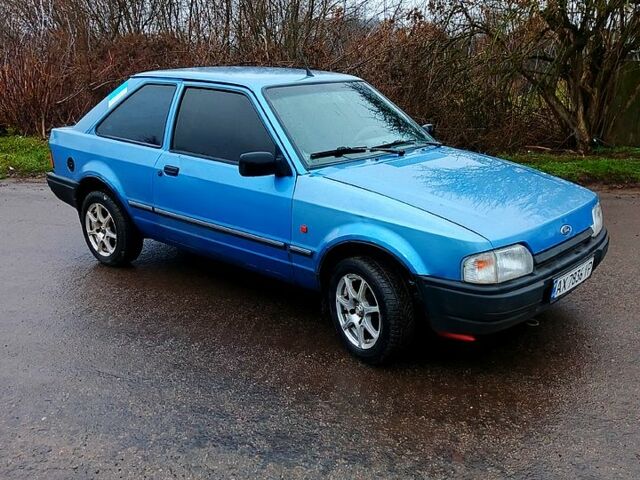 Форд Эскорт, объемом двигателя 1.4 л и пробегом 170 тыс. км за 830 $, фото 2 на Automoto.ua