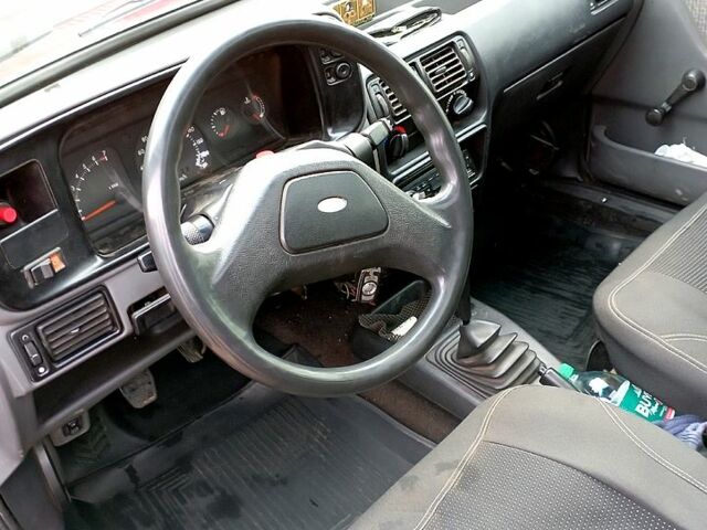 Форд Эскорт, объемом двигателя 1.4 л и пробегом 0 тыс. км за 1200 $, фото 3 на Automoto.ua