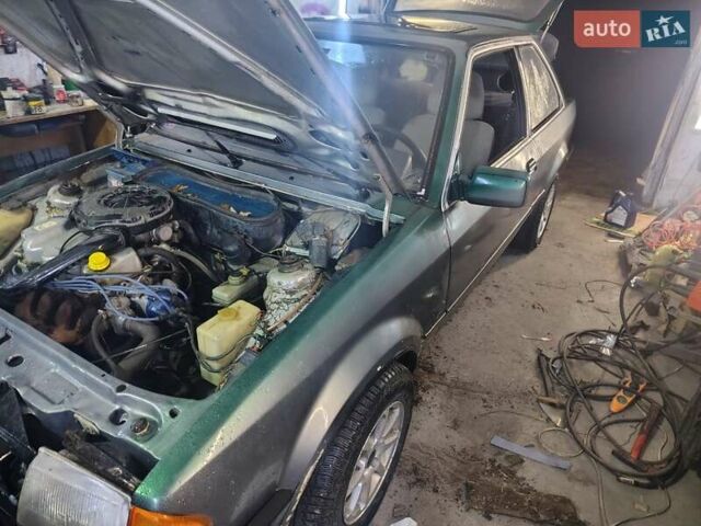 Серый Форд Эскорт, объемом двигателя 1.3 л и пробегом 161 тыс. км за 706 $, фото 1 на Automoto.ua