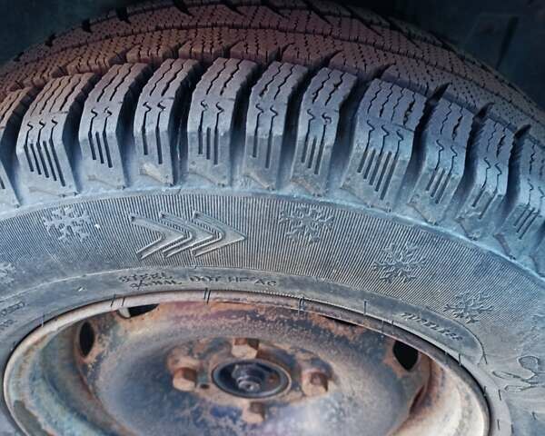 Серый Форд Эскорт, объемом двигателя 1.6 л и пробегом 320 тыс. км за 1500 $, фото 8 на Automoto.ua