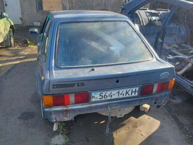 Серый Форд Эскорт, объемом двигателя 2 л и пробегом 300 тыс. км за 300 $, фото 4 на Automoto.ua