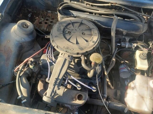 Серый Форд Эскорт, объемом двигателя 2 л и пробегом 300 тыс. км за 300 $, фото 2 на Automoto.ua