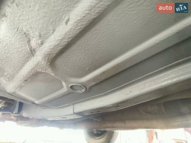 Серый Форд Эскорт, объемом двигателя 1.3 л и пробегом 100 тыс. км за 850 $, фото 6 на Automoto.ua