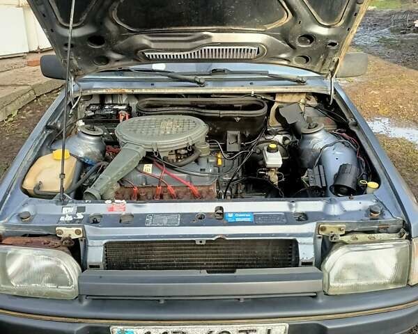 Серый Форд Эскорт, объемом двигателя 1.3 л и пробегом 100 тыс. км за 850 $, фото 12 на Automoto.ua