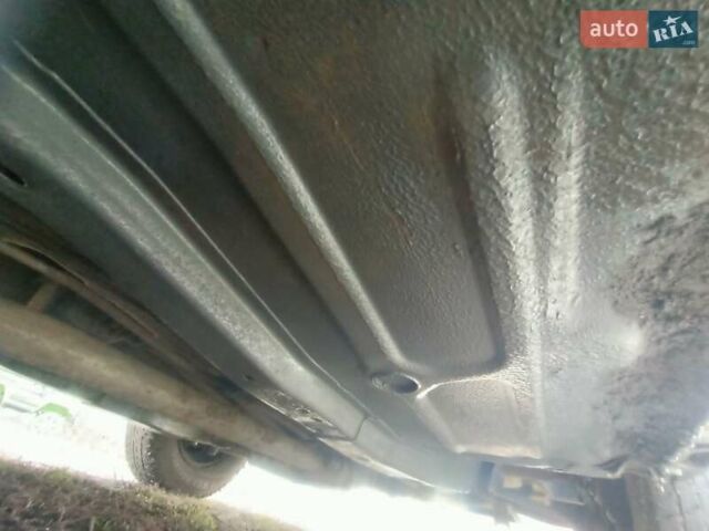Серый Форд Эскорт, объемом двигателя 1.3 л и пробегом 100 тыс. км за 850 $, фото 8 на Automoto.ua