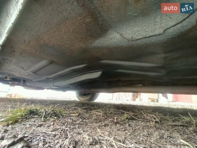 Серый Форд Эскорт, объемом двигателя 1.3 л и пробегом 100 тыс. км за 850 $, фото 7 на Automoto.ua