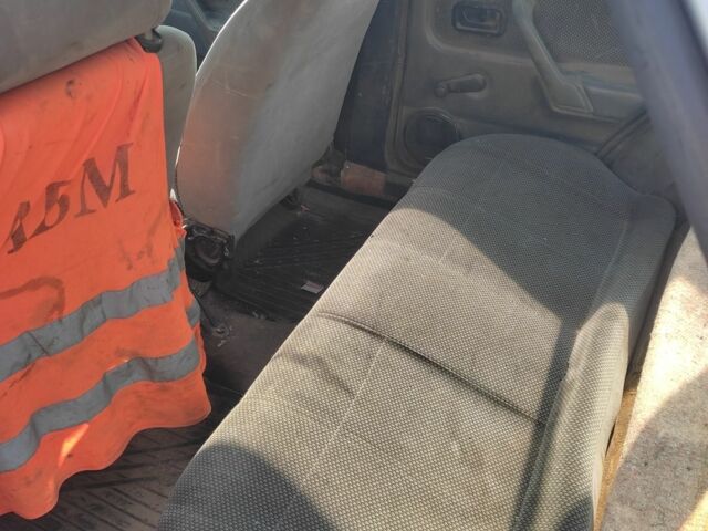 Серый Форд Эскорт, объемом двигателя 0 л и пробегом 456 тыс. км за 478 $, фото 2 на Automoto.ua