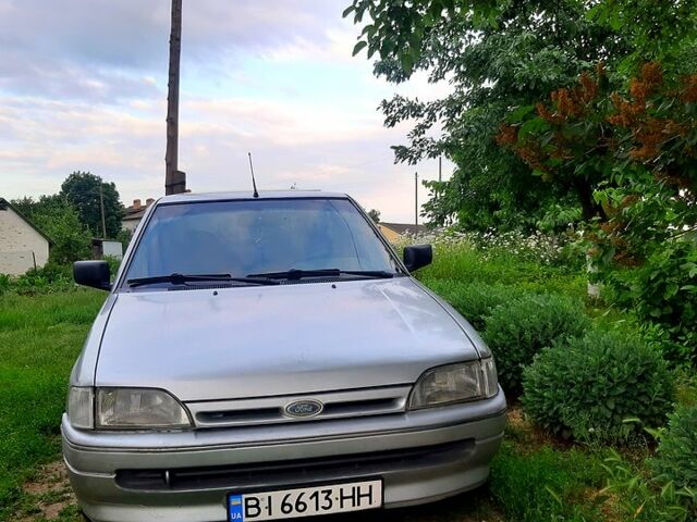 Серый Форд Эскорт, объемом двигателя 1.6 л и пробегом 241 тыс. км за 1500 $, фото 3 на Automoto.ua
