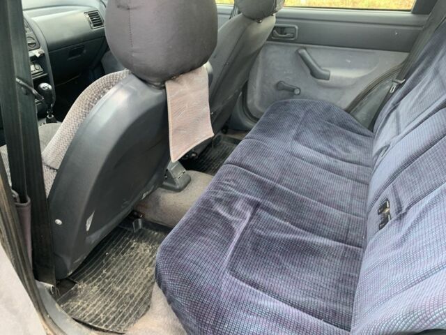 Сірий Форд Ескорт, об'ємом двигуна 1.6 л та пробігом 350 тис. км за 850 $, фото 6 на Automoto.ua