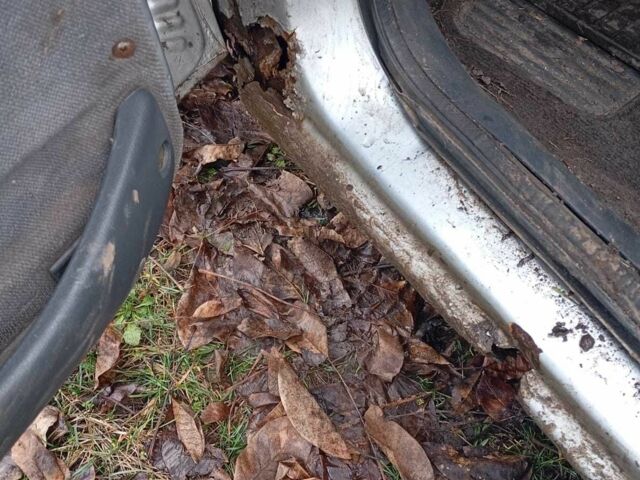 Серый Форд Эскорт, объемом двигателя 1.4 л и пробегом 200 тыс. км за 804 $, фото 5 на Automoto.ua