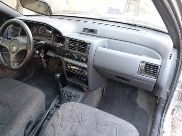 Серый Форд Эскорт, объемом двигателя 1.6 л и пробегом 38 тыс. км за 680 $, фото 2 на Automoto.ua