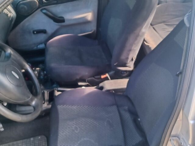 Сірий Форд Ескорт, об'ємом двигуна 1.4 л та пробігом 134 тис. км за 727 $, фото 6 на Automoto.ua