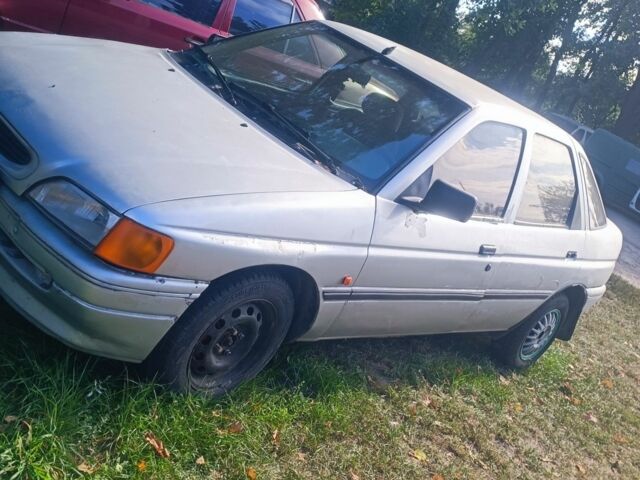 Сірий Форд Ескорт, об'ємом двигуна 1.4 л та пробігом 134 тис. км за 727 $, фото 1 на Automoto.ua