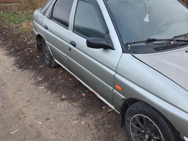 Сірий Форд Ескорт, об'ємом двигуна 1.4 л та пробігом 575 тис. км за 800 $, фото 4 на Automoto.ua