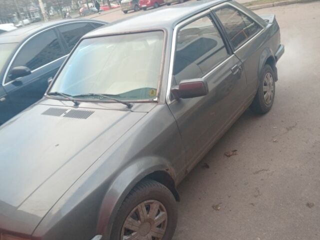 Сірий Форд Ескорт, об'ємом двигуна 0 л та пробігом 250 тис. км за 854 $, фото 2 на Automoto.ua