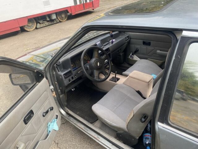 Серый Форд Эскорт, объемом двигателя 0 л и пробегом 300 тыс. км за 810 $, фото 4 на Automoto.ua