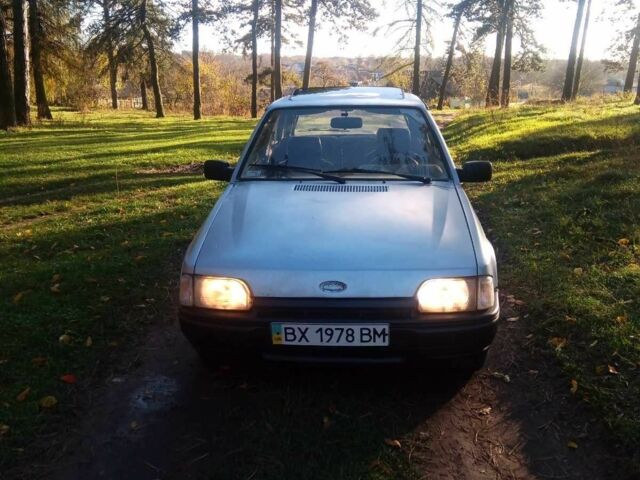 Сірий Форд Ескорт, об'ємом двигуна 1.6 л та пробігом 350 тис. км за 700 $, фото 2 на Automoto.ua