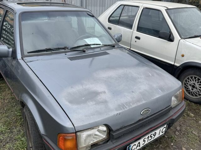 Серый Форд Эскорт, объемом двигателя 1.4 л и пробегом 2 тыс. км за 312 $, фото 1 на Automoto.ua