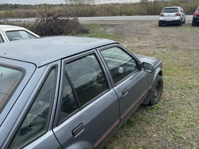 Серый Форд Эскорт, объемом двигателя 1.4 л и пробегом 2 тыс. км за 312 $, фото 3 на Automoto.ua