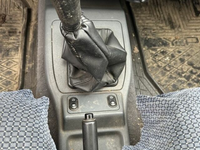 Серый Форд Эскорт, объемом двигателя 1.3 л и пробегом 67 тыс. км за 350 $, фото 13 на Automoto.ua