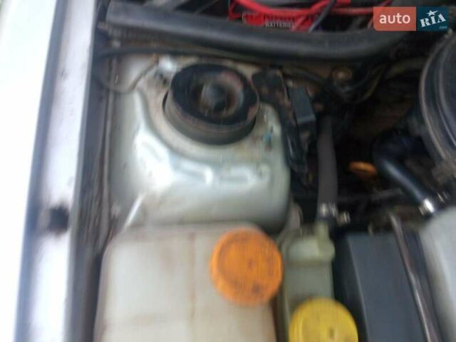 Серый Форд Эскорт, объемом двигателя 1.4 л и пробегом 600 тыс. км за 710 $, фото 10 на Automoto.ua