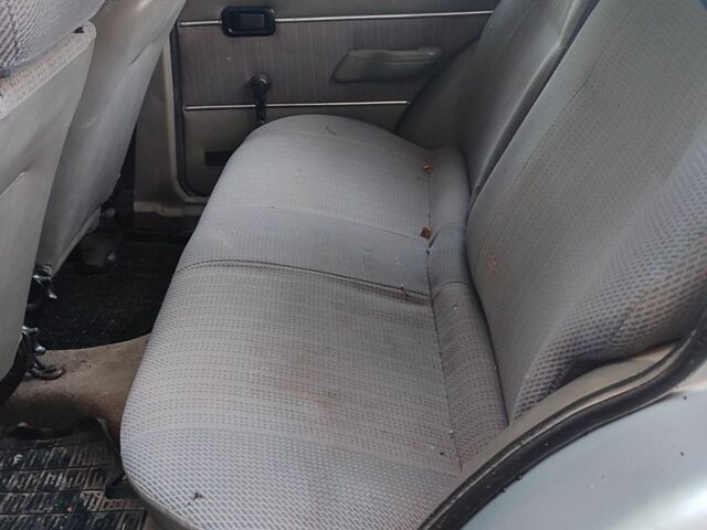 Серый Форд Эскорт, объемом двигателя 1.3 л и пробегом 180 тыс. км за 1417 $, фото 11 на Automoto.ua